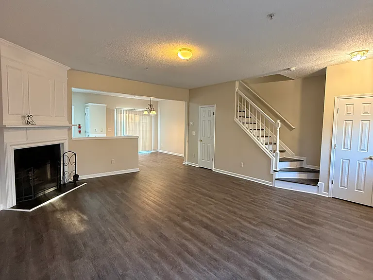 2765 Ashleigh Ln — Photo 1