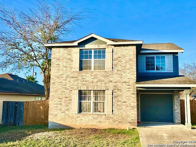 3 bed, 1.5 bath, 1319 sqft, $1,500 — Photo 4