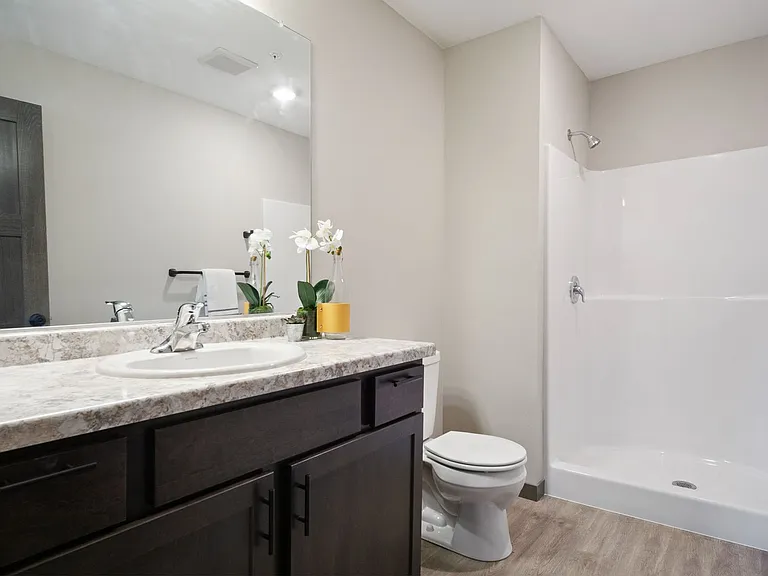 786 Peregrine Cir — Photo 98