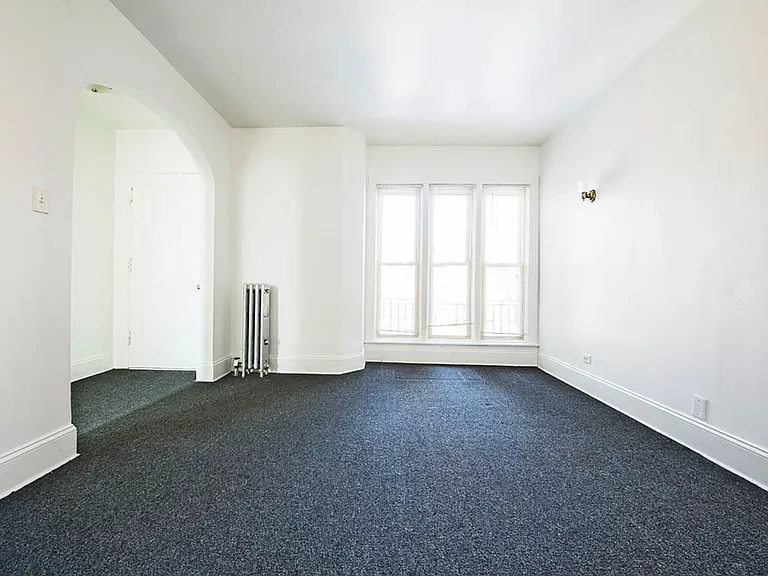 8000-04 S Drexel Ave — Photo 16