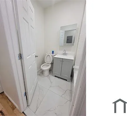 720 E 217th St #2 — Photo 9