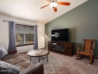 1533 N Moonstone St, Post Falls, ID, 83854