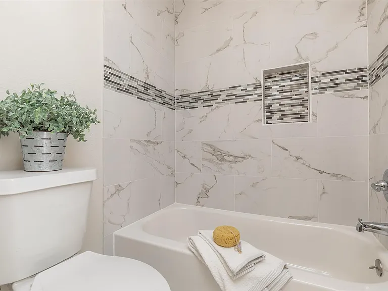 46 N Deerfoot Cir — Photo 17