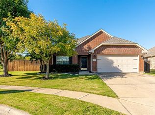 3033 Glenbrook Dr, Midlothian, TX 76065