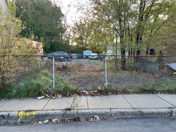 7148 S South Chicago Ave, Chicago, IL 60619