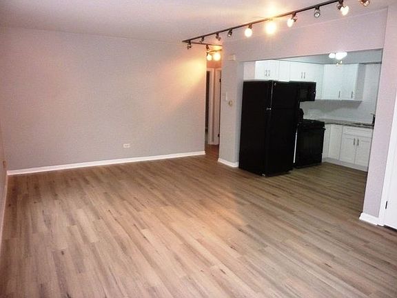 2nd image of 3800 Ruby St APT 1W