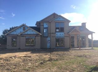 1615 Hawthorne St, Cleburne, TX 76033