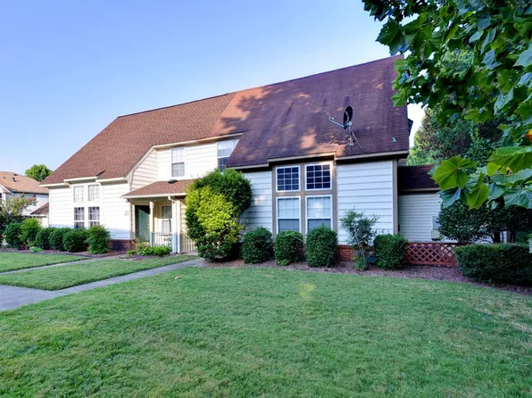 112 Post Oak Rd, Yorktown, VA 23693