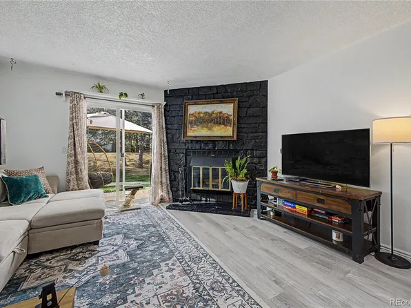 8952 W Dartmouth Place, Lakewood, CO 80227