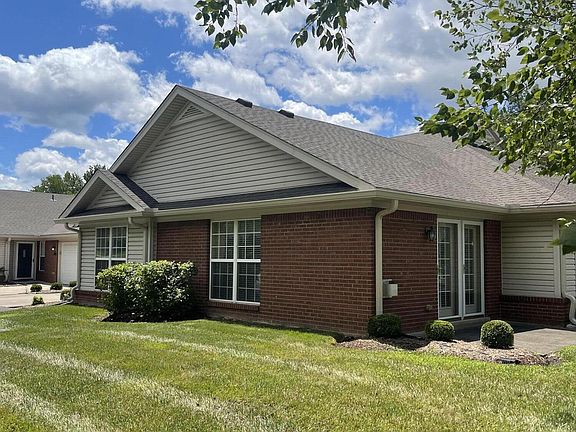 3rd image of 9213 Hawthorne Pointe Dr