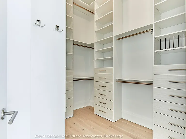 21 Park St E #1803 — Photo 25
