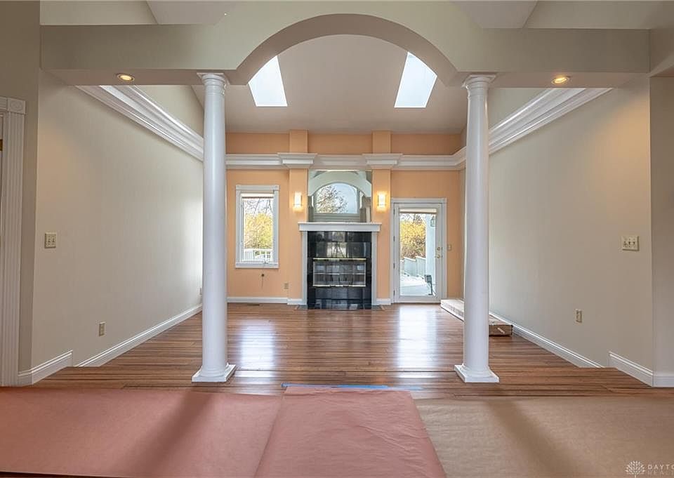 2633 Mountain Ash Ln, Dayton, OH 45458 Zillow