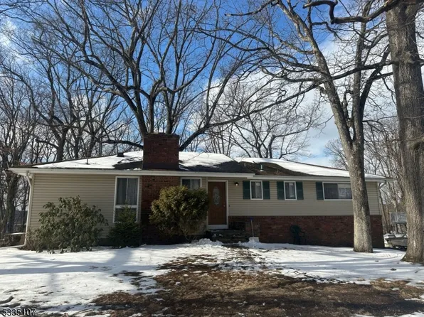 15 Michael Ct, Rockaway Twp., NJ 07801