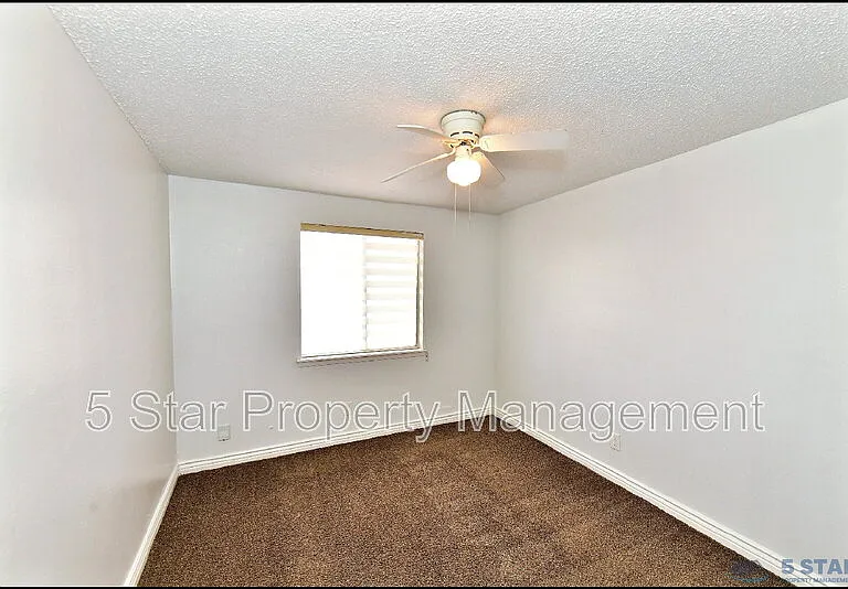 10565 Murphy St — Photo 32