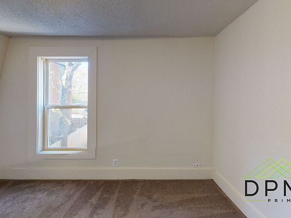 5th image of 325 E Hillsdale St #2