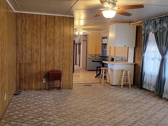 3rd image of 12 Green Haven Ln E