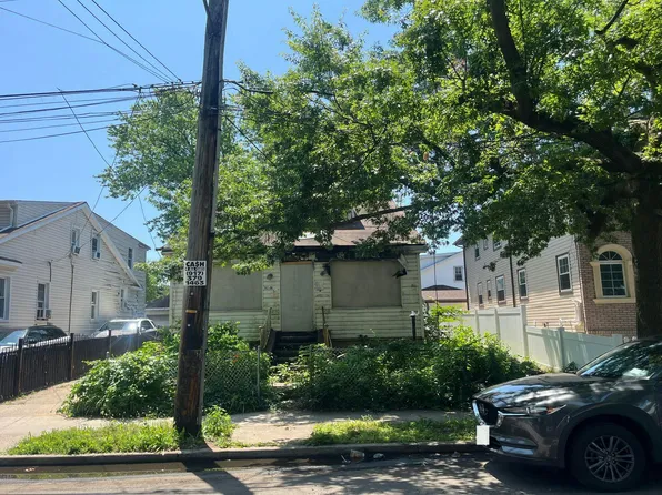 14706 120th Ave, Jamaica, NY 11436