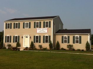 6042 Shaffer Rd, Lockport, NY 14094