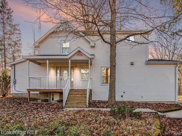 50268 County Road 681, Lawrence, MI 49064