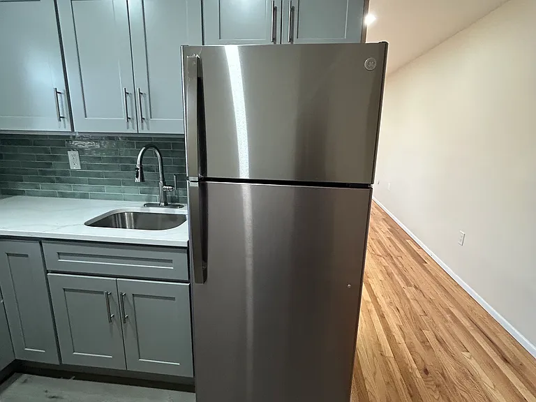 1307 Harding Ave #3D — Photo 4