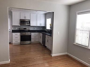 2nd image of 943 S Idaho St