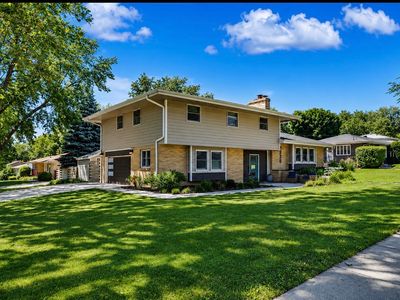2030 NW 81st St, Clive, IA, 50325