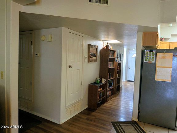 5th image of 1140 E Sahuaro Drive