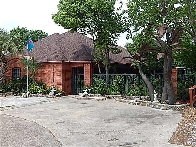 1st image of 5 Bay Harbor Dr