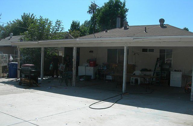 2nd image of 7448 Riverton Ave