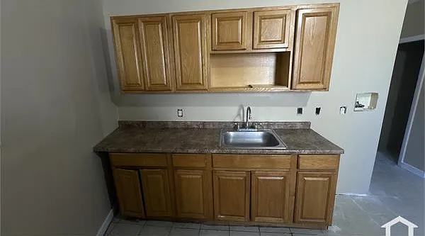 646 Central Ave #1