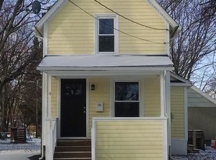 4 Orchard St, Middleport, NY 14105