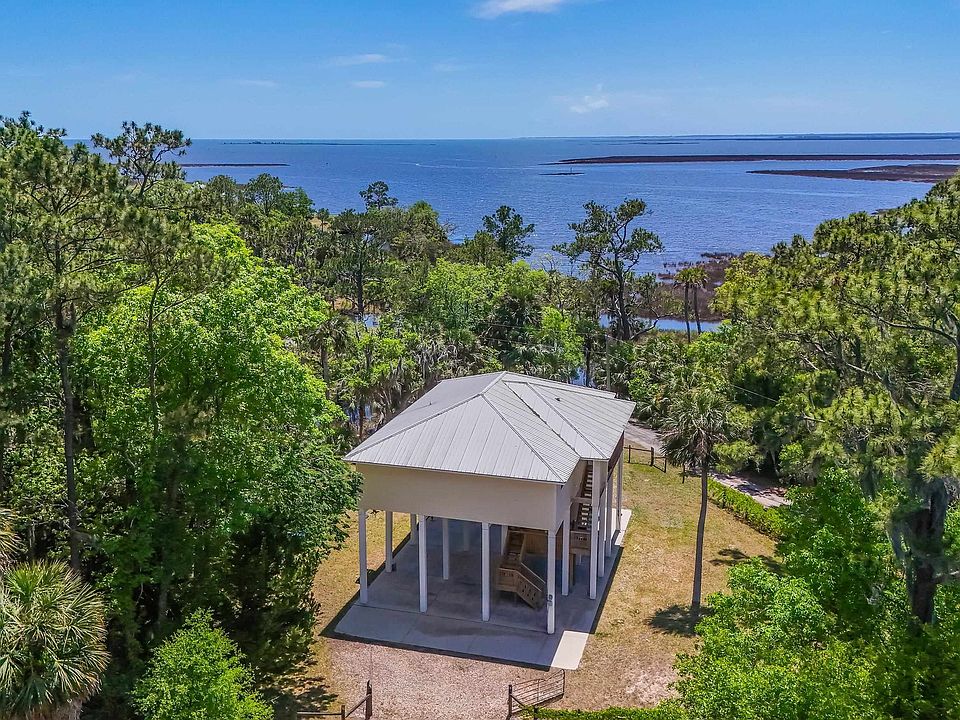 1st image of 142 Stuart Cove Rd