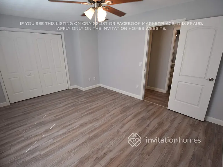 2363 Ambrose Ln — Photo 7