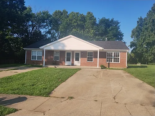 420 Poplar St #B Photo 1