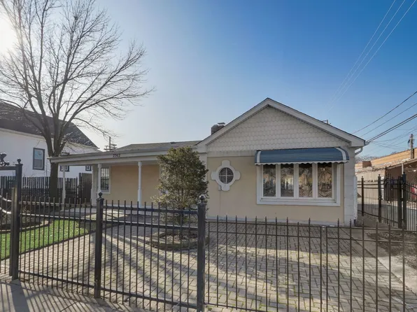 2742 N Meade Ave, Chicago, IL 60639