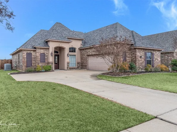 616 Bitter Pecan Dr, Bossier City, LA 71111