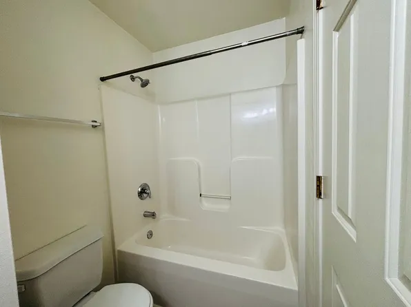 50 Salem Ln, Christiansburg, VA 24073