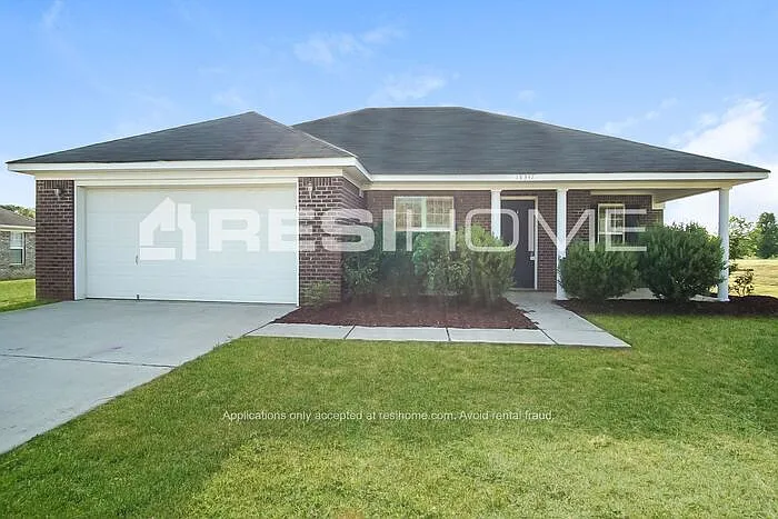 18347 Upland Trl