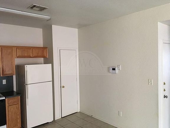 2nd image of 3306 Toledo Dr APT A