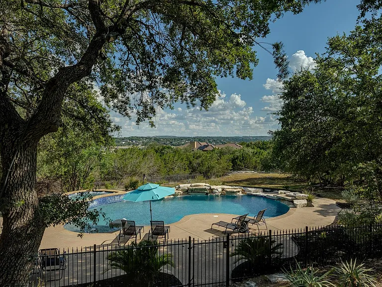 813 Moonlight Bay Dr — Photo 9