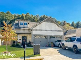 1402 Woodridge Pl, Gardendale, AL 35071