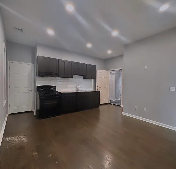 502 Springfield Ave #4
