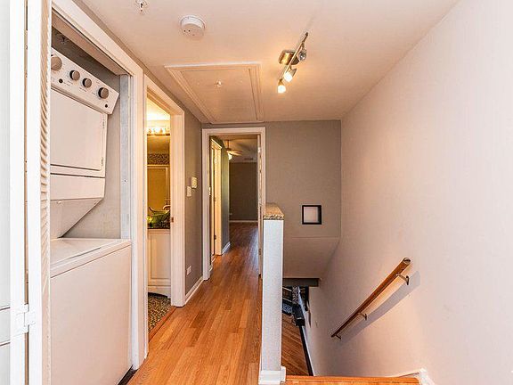 5th image of 5035 Warren St #1