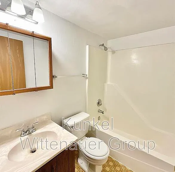 156 Marion Dr — Photo 12
