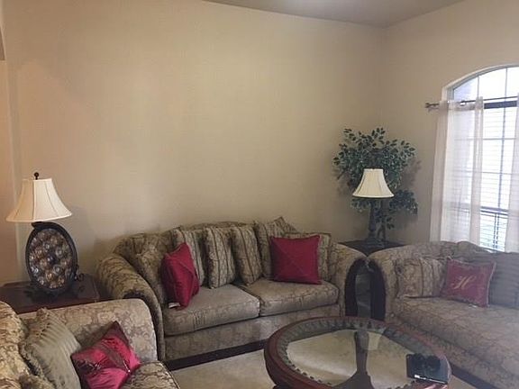 3rd image of 624 Spice St