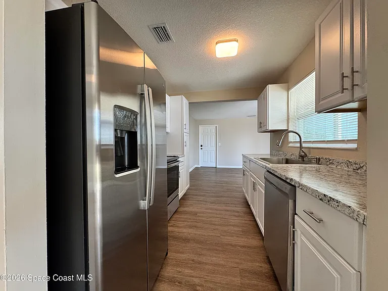 1545 Polaris St — Photo 10