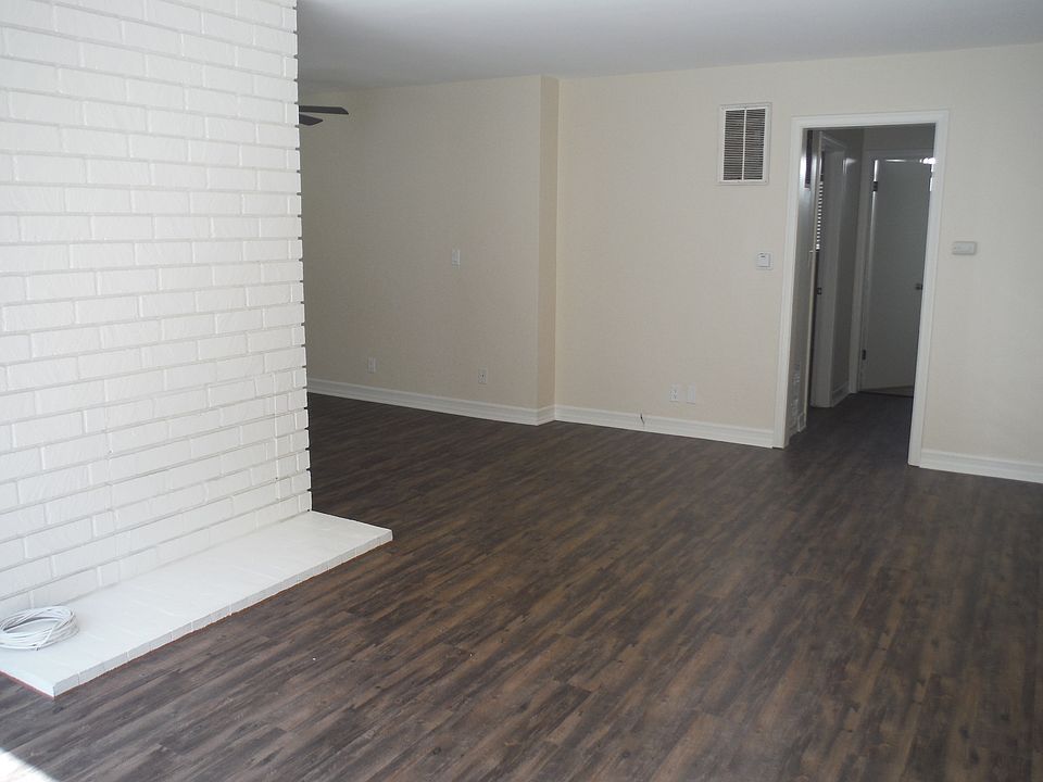 1st image of 11821 Goshen Ave APT 2
