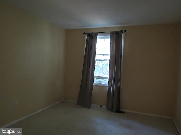 15310 Annapolis Rd — Photo 17