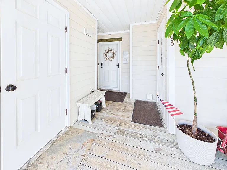 3350 Club Villas Dr #1303 — Photo 3