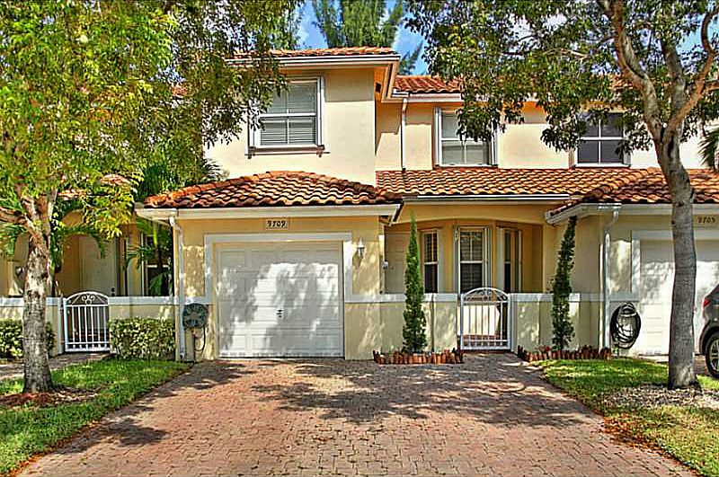 Doral Chase Townhome
